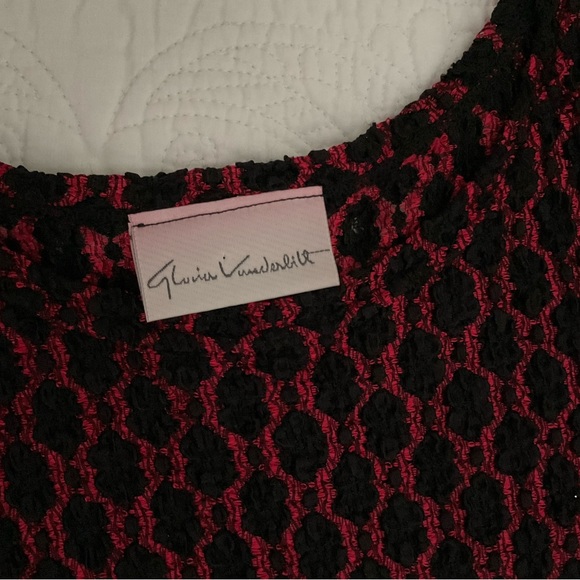 GLORIA VANDERBILT, RED/BLACK SLEEVELESS BLOUSE, SIZE: M - Picture 7 of 10